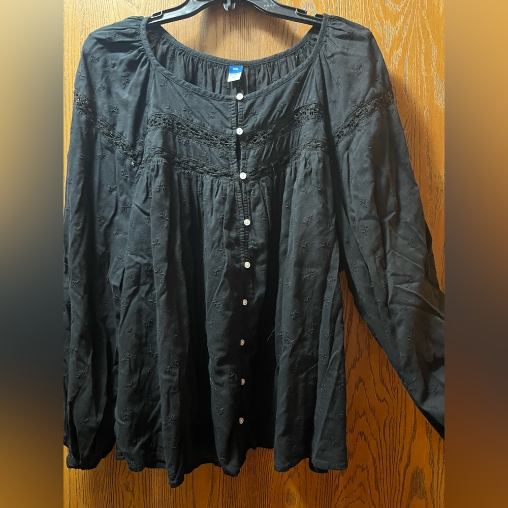 Woman’s Black, long sleeve, Old Navy, XXL tunic type top